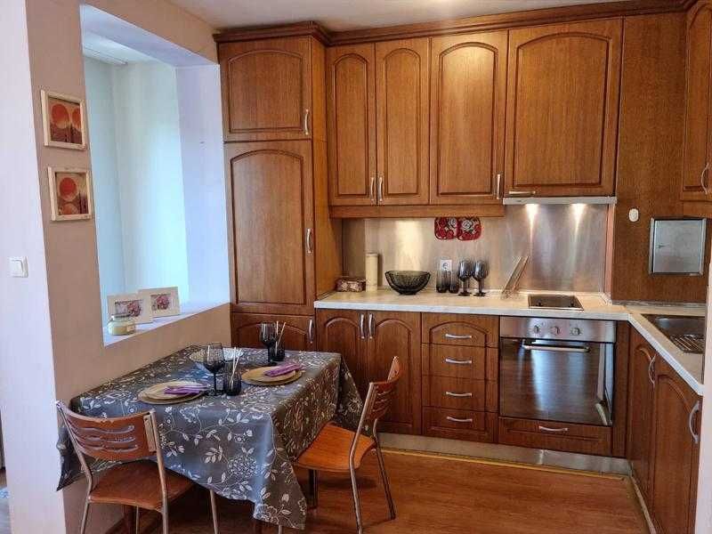 Дава се под наем Тристаен апартамент в София, Красно село - 68 кв.м за 700 € - Снимка #2