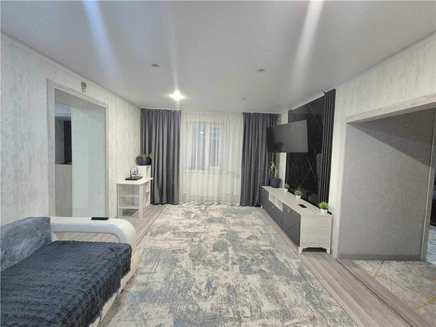 Продам 7 комн дом по ул Некрасова, рядом маг Адмирал
