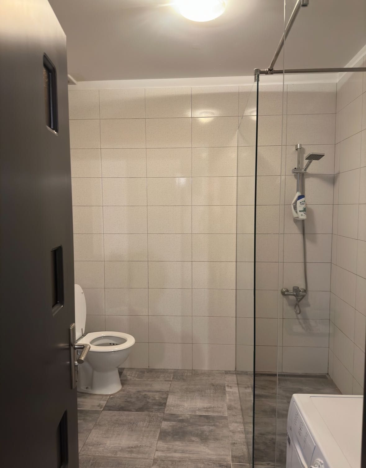 De închiriat apartament cu 2 camere