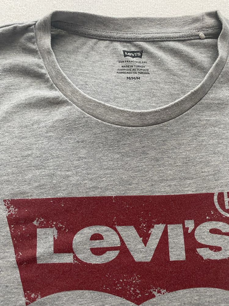Мъжка тениска Levi’s - размер М