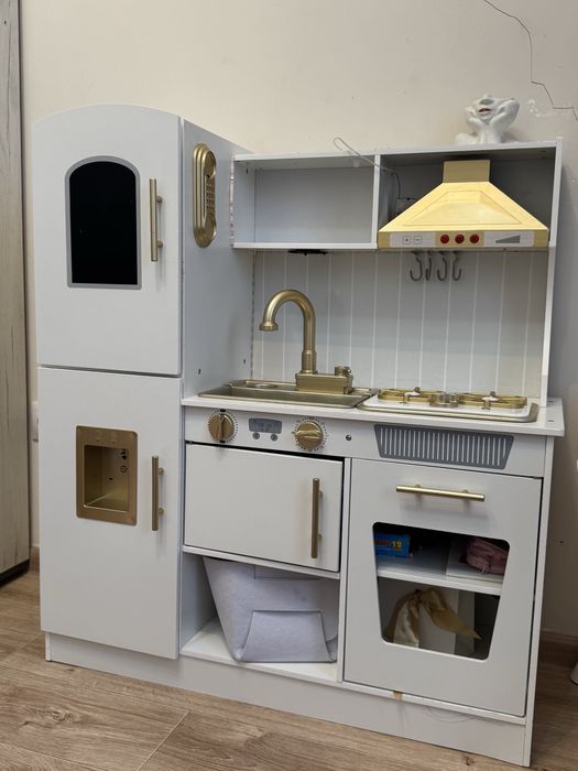Продам детский кухонный гарнитур