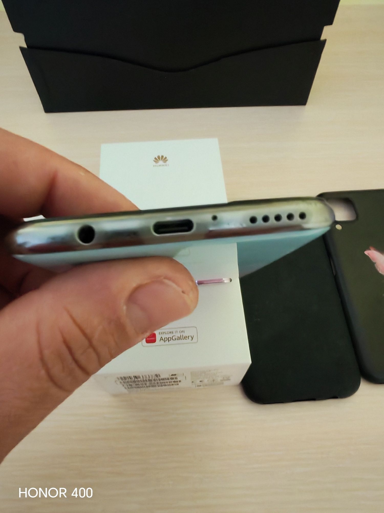 Телефон Huawei p40 lite