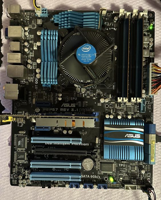 Kit Asus P8P67 rev. 3.1 / Core i5-3350P / cooler stock Intel