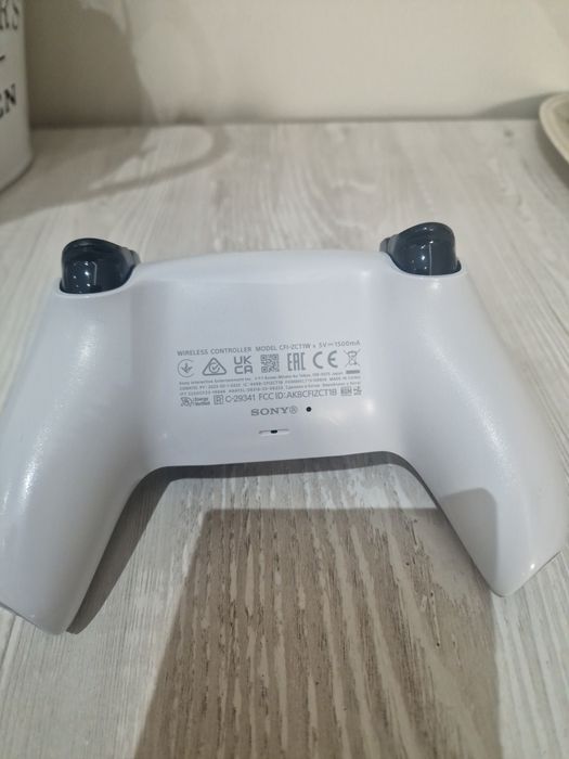 Vand contrloller ps5 ca nou