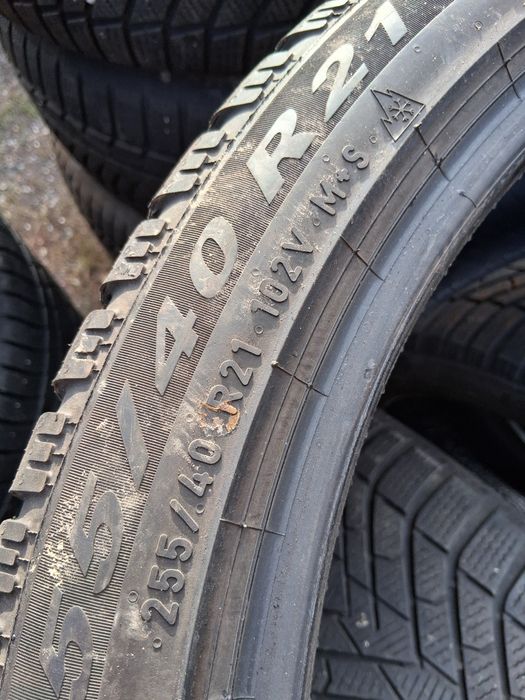 255 40 21 PIRELLI 4броя зимни дот 2023г