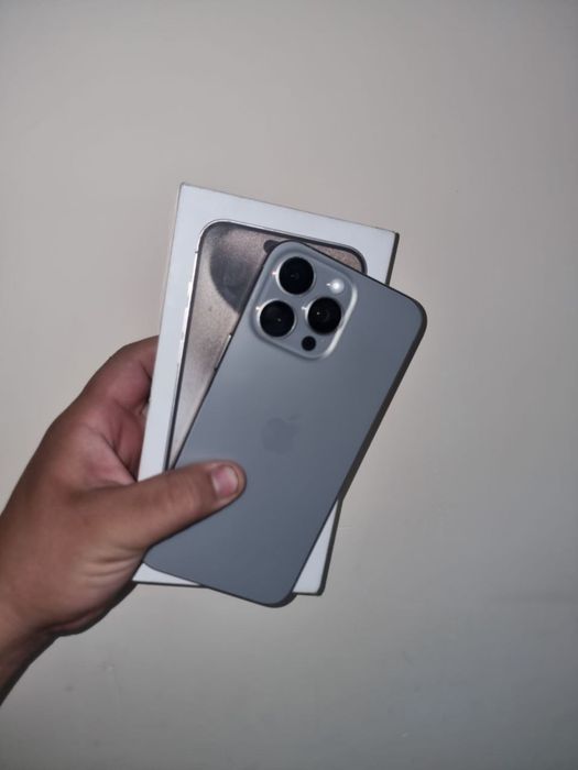 Айфон 15 про мах