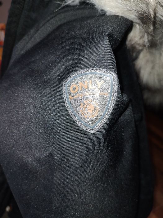 Дамско яке ONLY Classic Parka