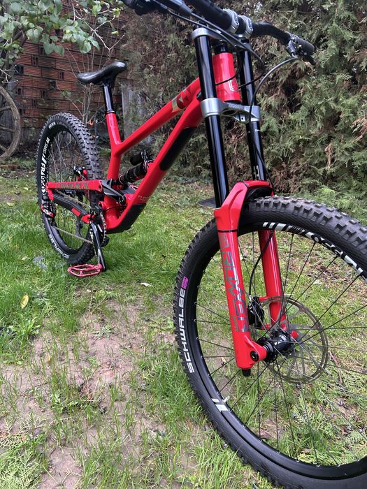 Commencal Furious Race 27,5 цола като нов 1x7 Sram xo1