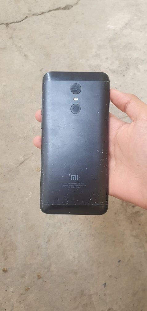 Redmi 5 plus (qora)