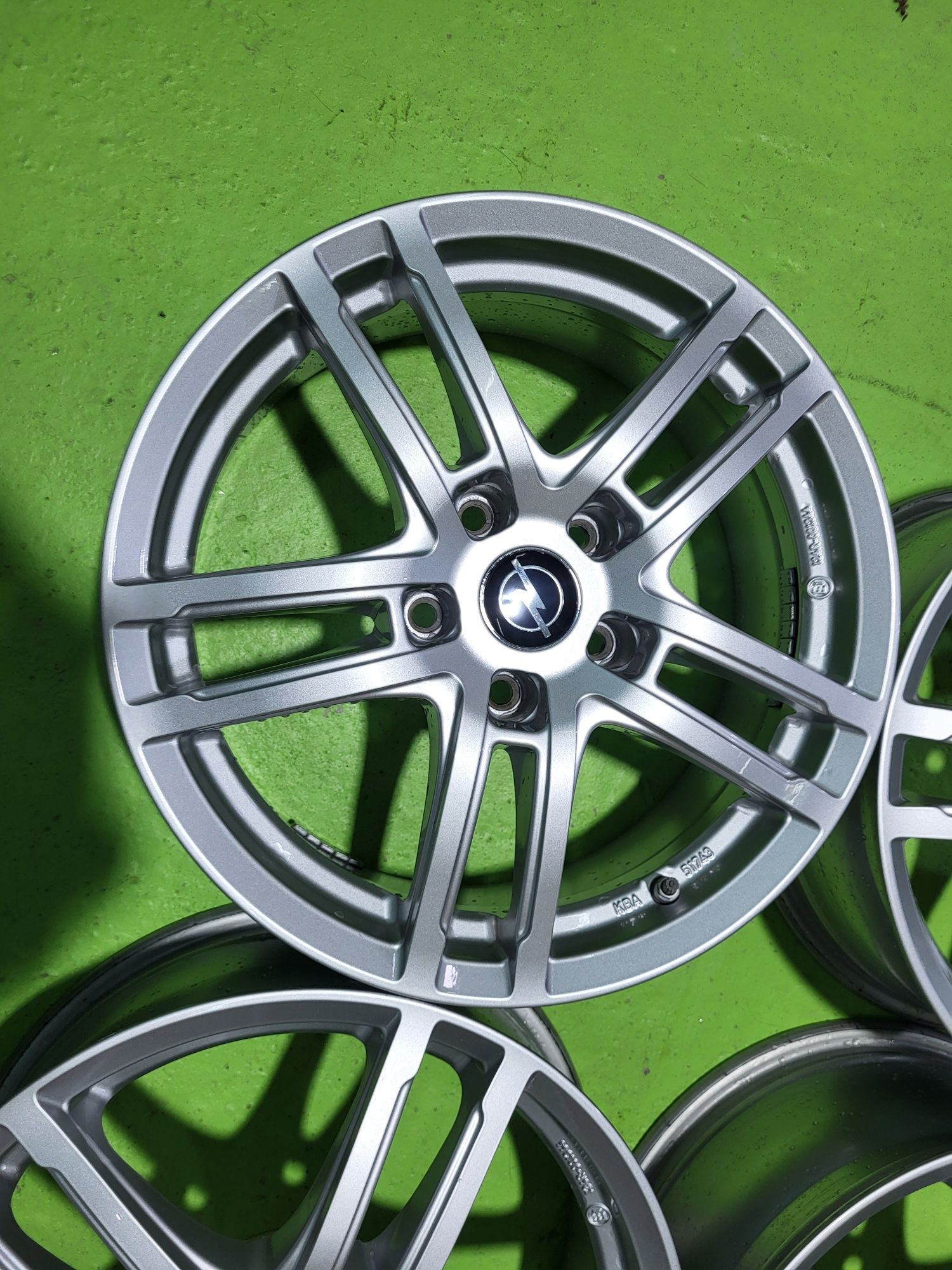 17 5x115 Opel Astra Zafira Antara Insignia Chevrolet лети джанти 5х115