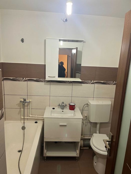 Vand apartament 2 camere