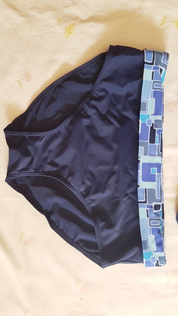 Costum baie NOU Germania marime 44