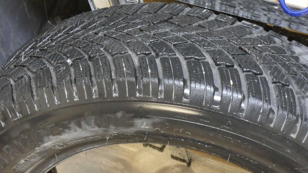 Toyota Yaris 2020г  40 000км