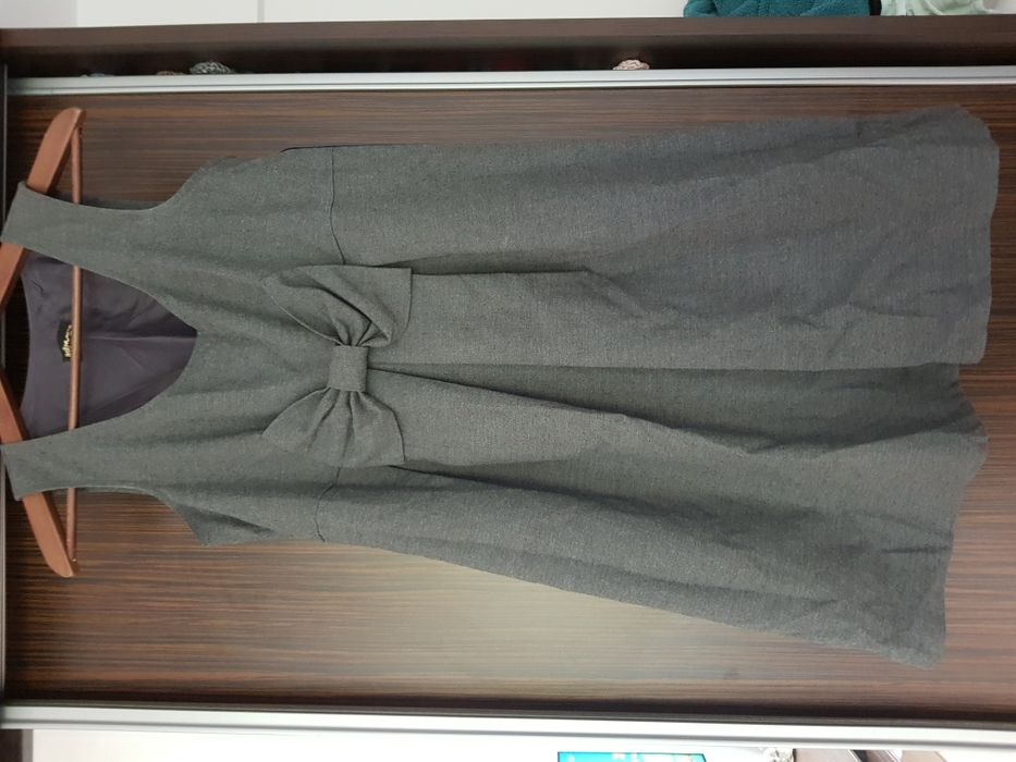 Rochie gri Măsura s-m