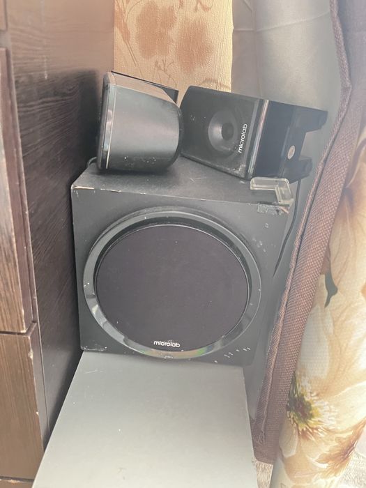 Продам колонки Микролаб в рабочем состоянии