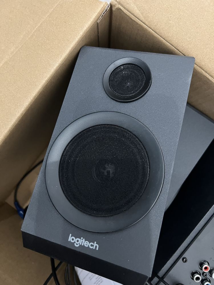 Boxe 2.1 Logitech Multimedia Speakers Z333, 40W RMS, Negru