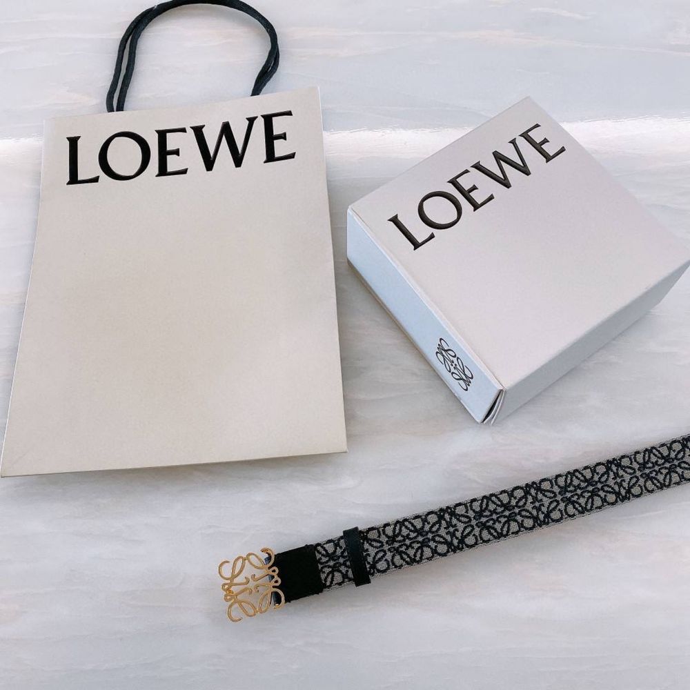 Loewe дамски колан от естествена кожа New Season