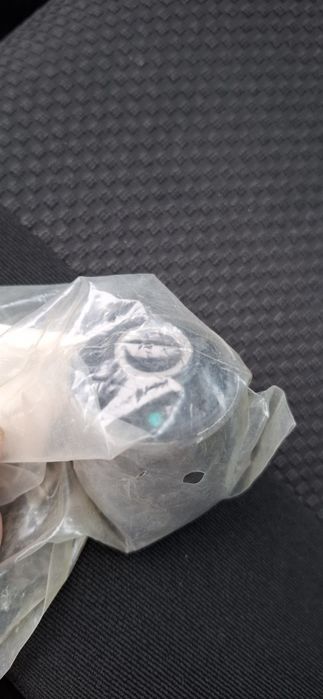 Продам сайлентблок Лексус