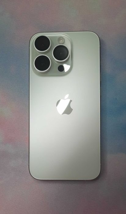 КАТО НОВ! Iphone 15 Pro бял white 512 GB с гаранция 2026 г.