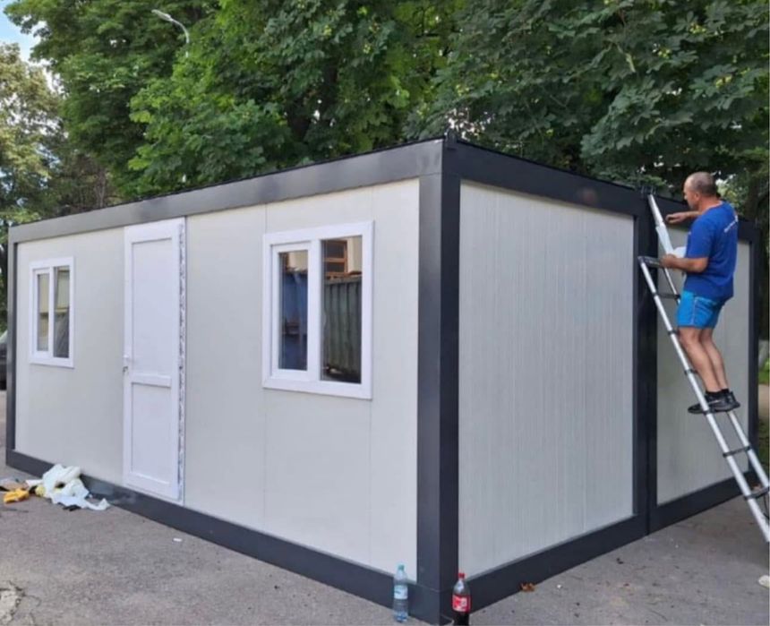 Container modular , hala metalica avem diferte suprafete