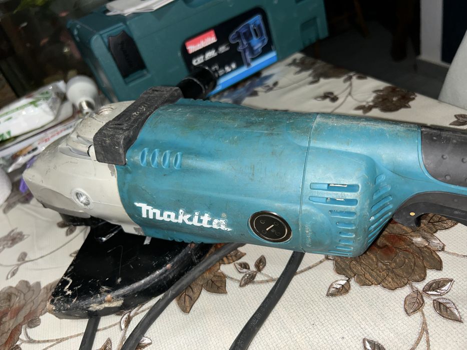 Vand flex Makita GA9020 230mm