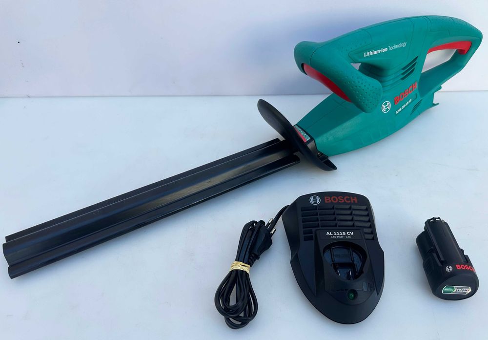 BOSCH AHS 35-15 Li - Акумулаторен храсторез 10.8V като нов!