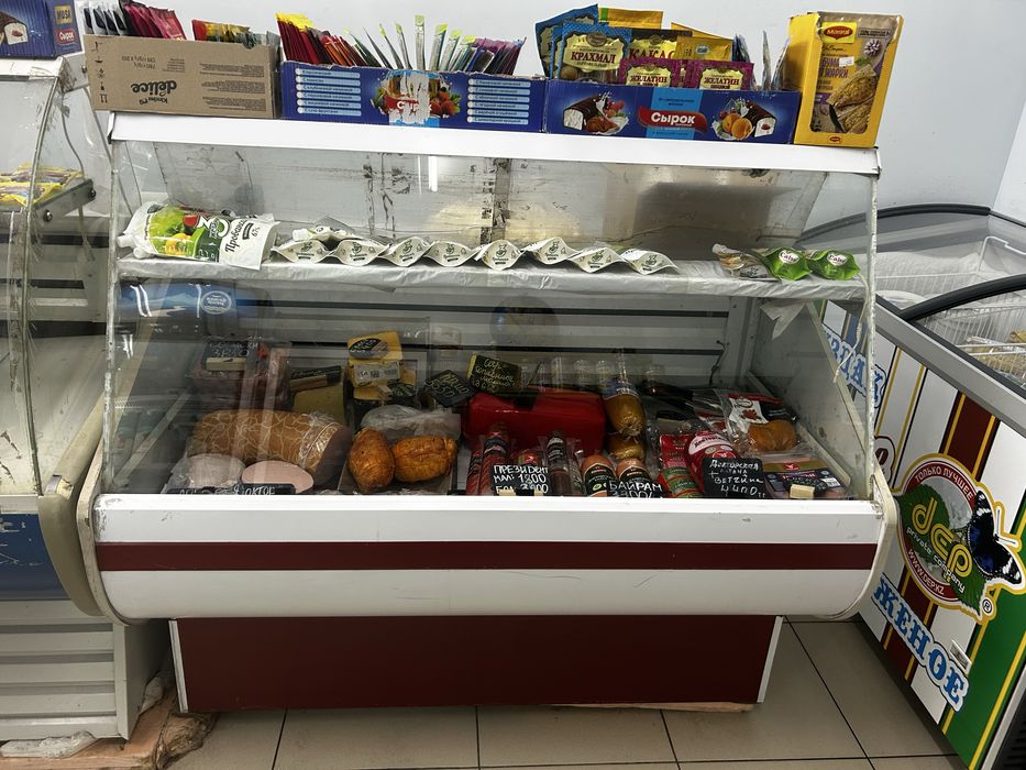 Холодильник витринный