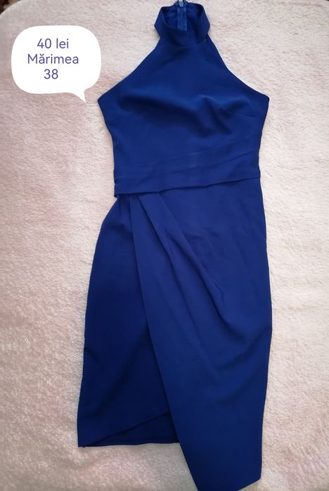 Vând rochițe purtate de cel mult 3 ori