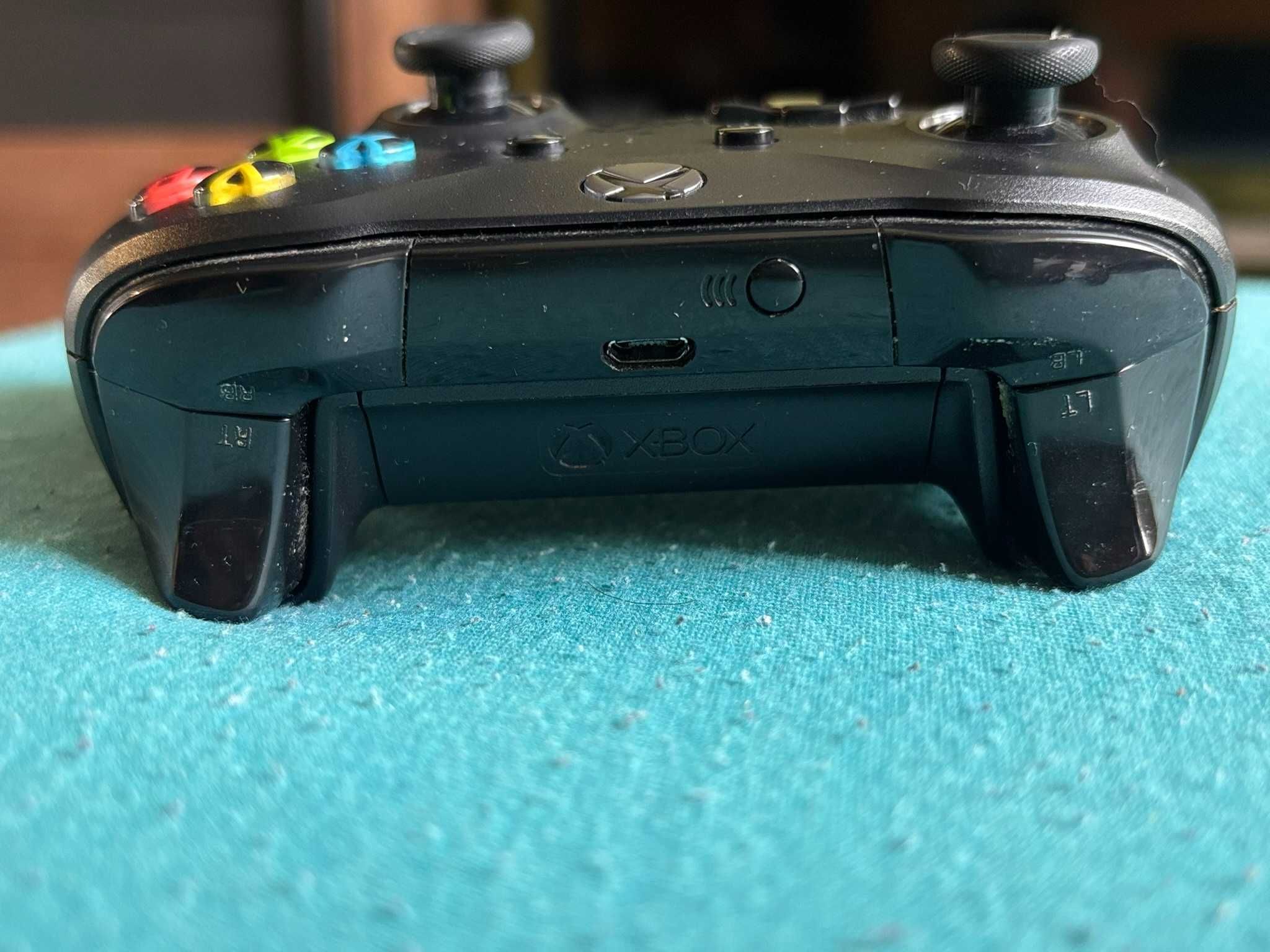 Xbox One Wireless controler black