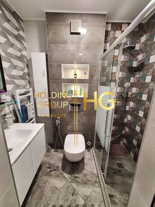 Продава се Тристаен апартамент в Варна, Възраждане 1 - 109 кв.м за 2065 €/кв.м - Снимка #10