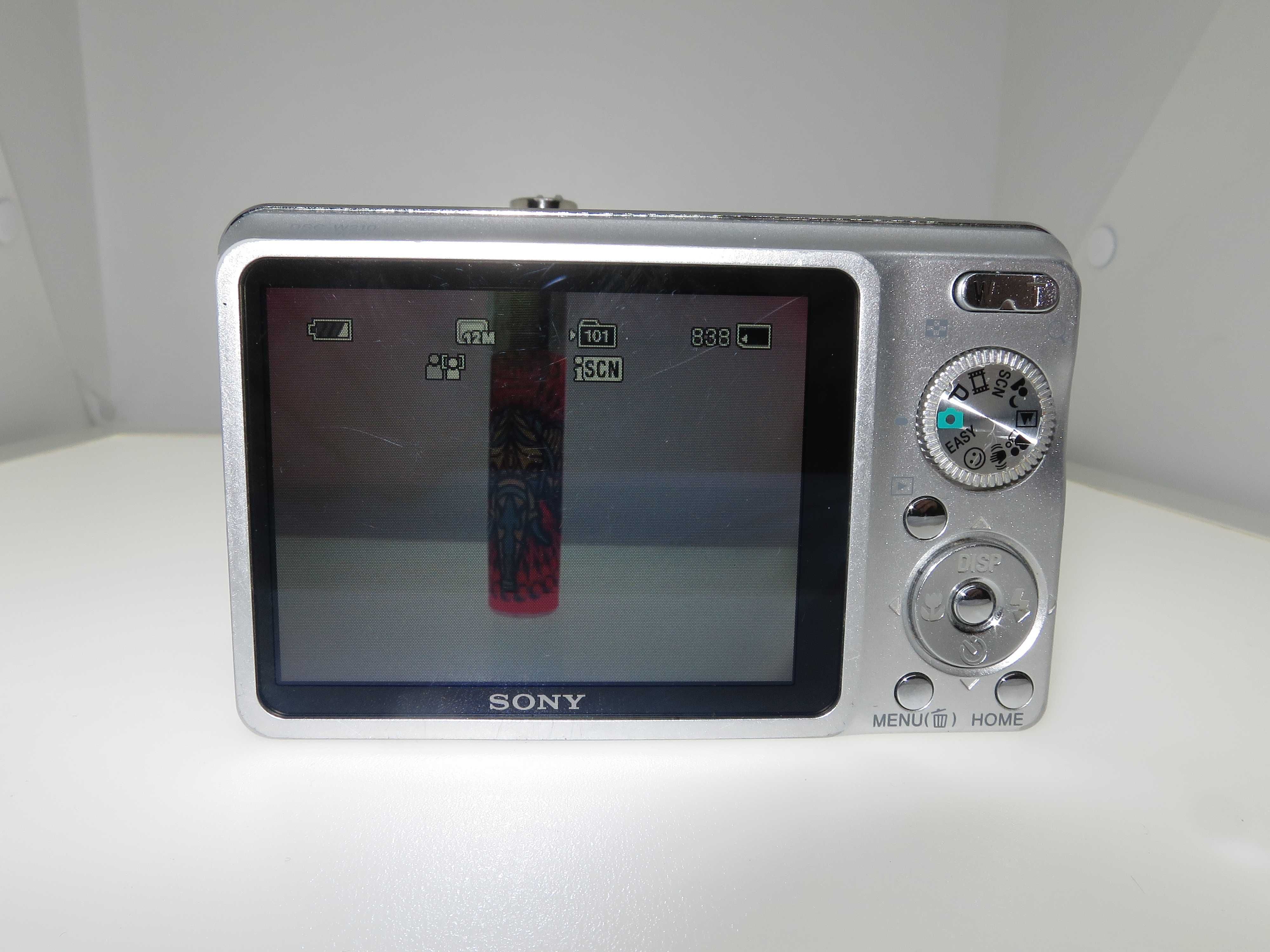 Sony Cyber-shot W210 компактен фотоапарат, комплект камера и зарядно
