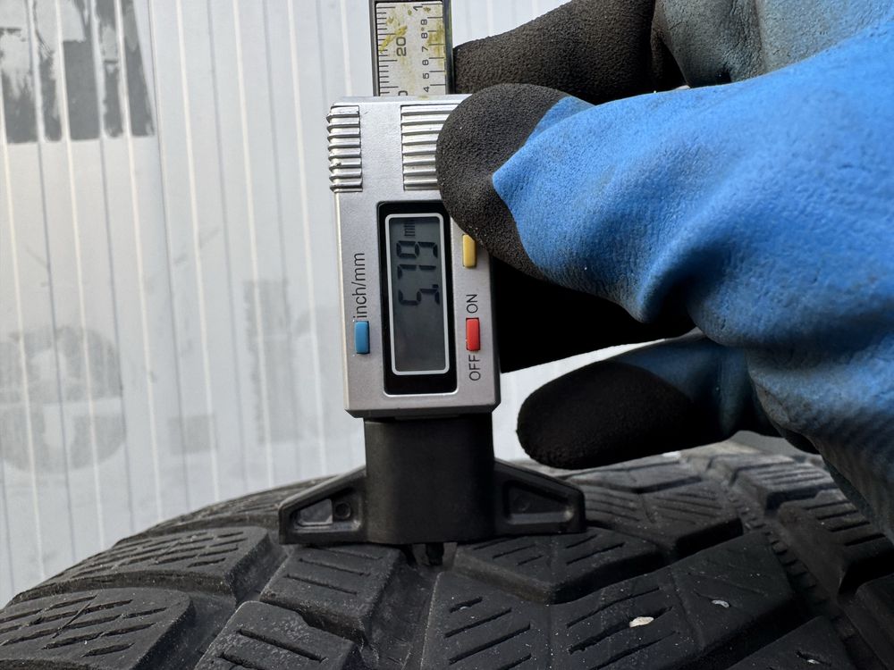 2 бр Зимни гуми Pirelli 285/40/22 DOT3422