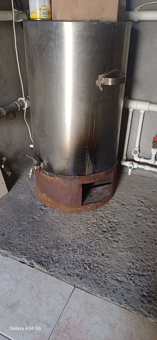 Samavar nerjavika 50-60 litr sotiladi