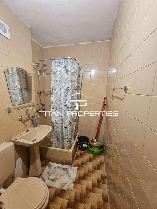 Дава се под наем Двустаен апартамент в Бургас, Възраждане - 68 кв.м за 331.5 € - Снимка #4