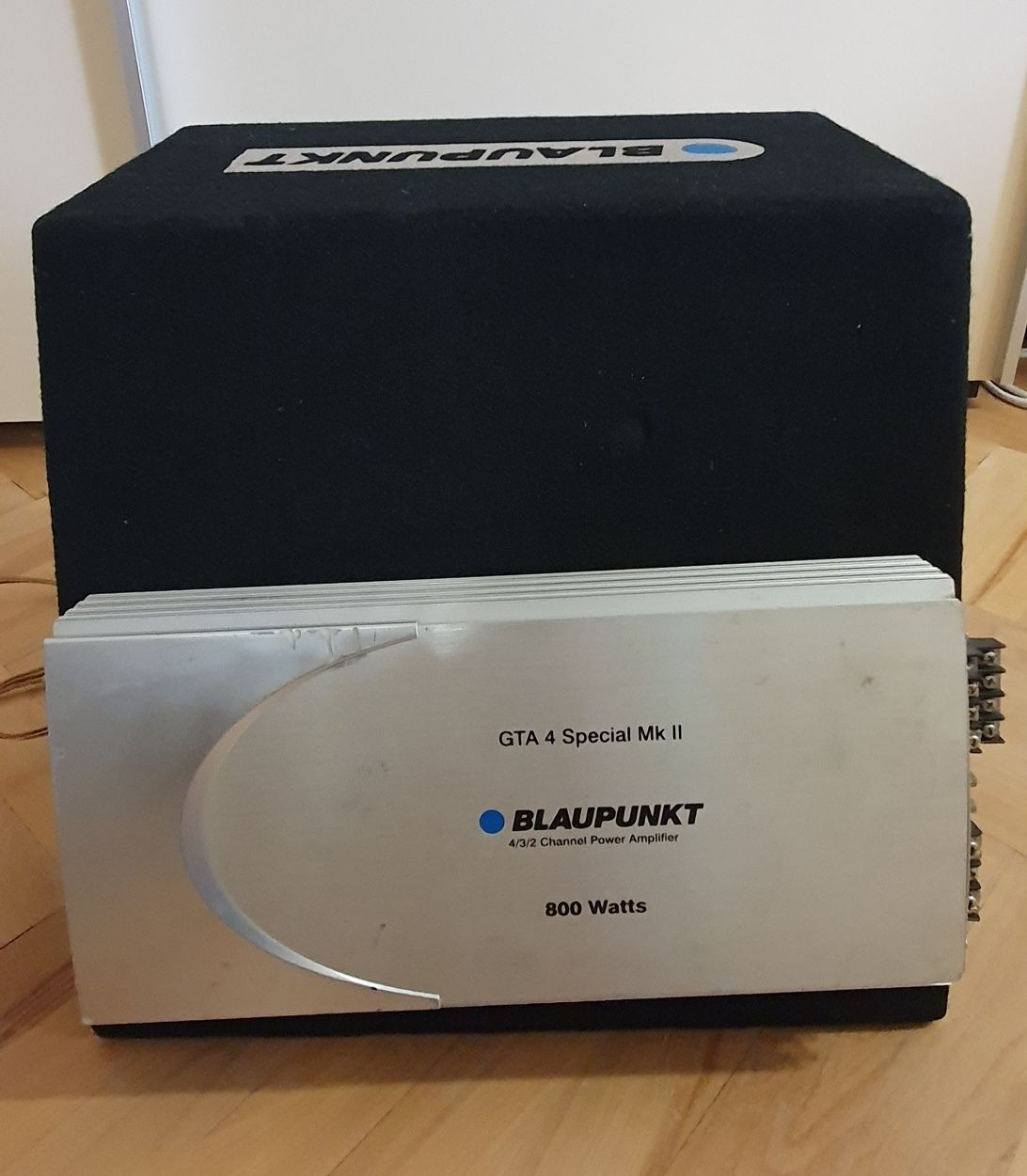 Субуфер с усилвател BLAUPUNKT