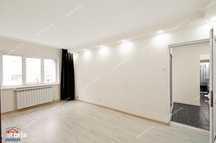 Vanzare apartament cu 3 camere zona Micro 17( str. OItului), etaj 3.