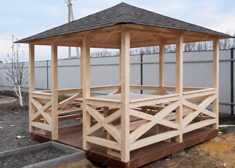 Vând căsuță din lemn sau din panouri