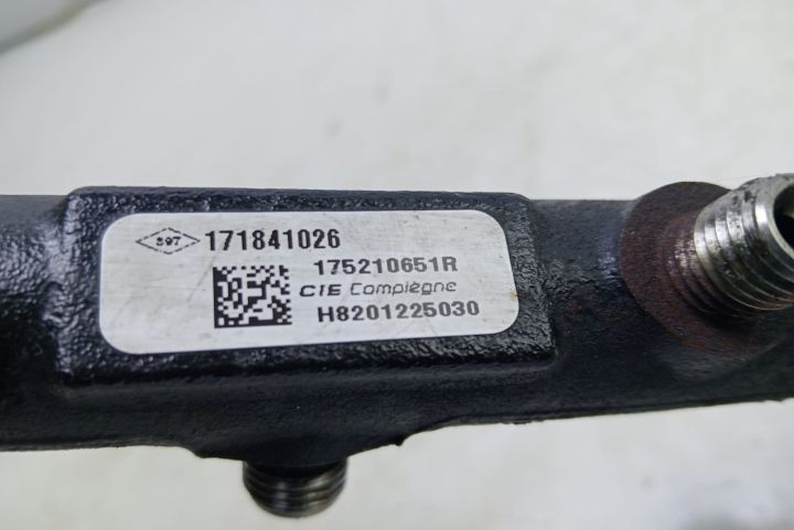 Rampa  injectoare motor 1.5 175210651R Renault Megane a 3-a generatie