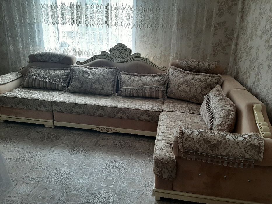Диван в гостиную