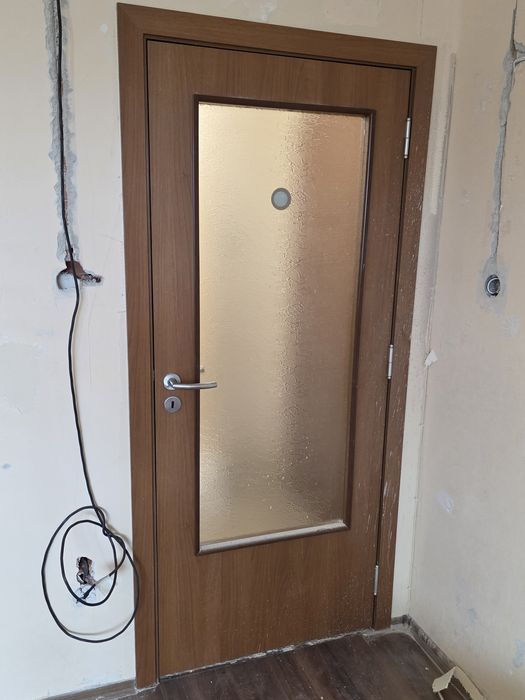 Интериорни врати