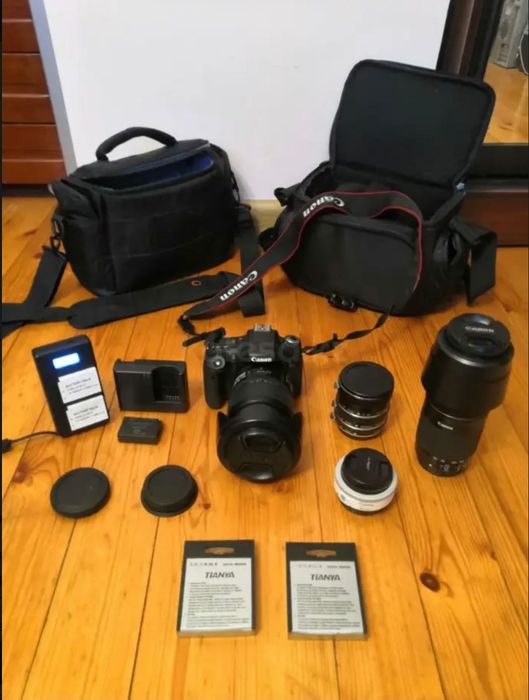 Фотоаппарат Canon 850 D +3 объектива 15-85mm USM 40mm STM 55-350mm STM