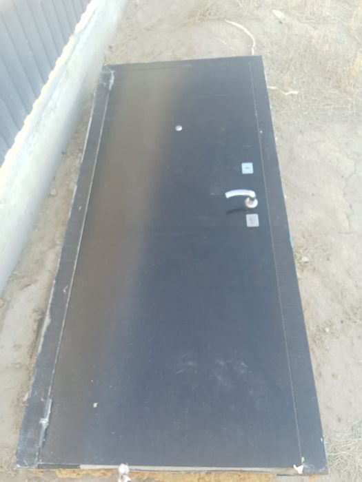 Дверь наружная  Новая