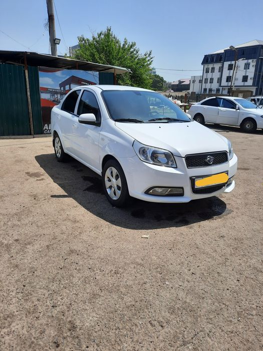 Nexia 3 sedan oq ranli srochna