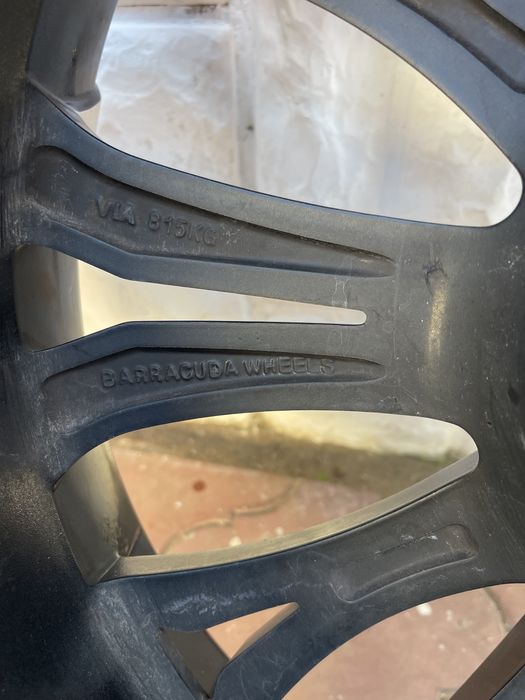 продават се джанти със гуми 19 ski