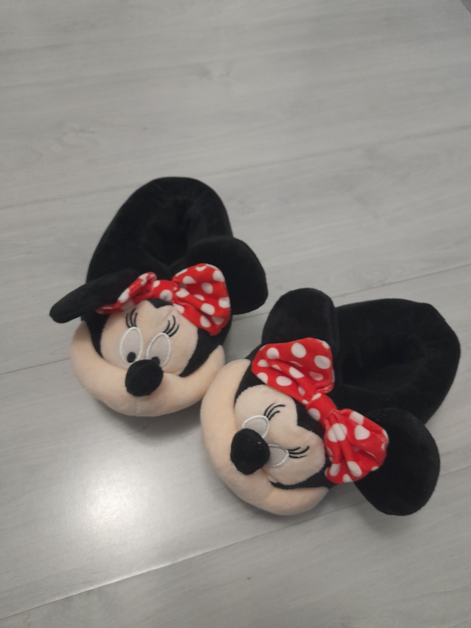 Botosei Minnie Mouse pentru fetite