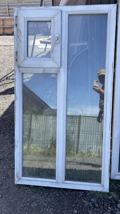 Б/у пласиковое окно