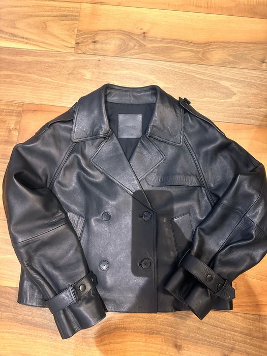 Кожен тренч Massimo Dutti