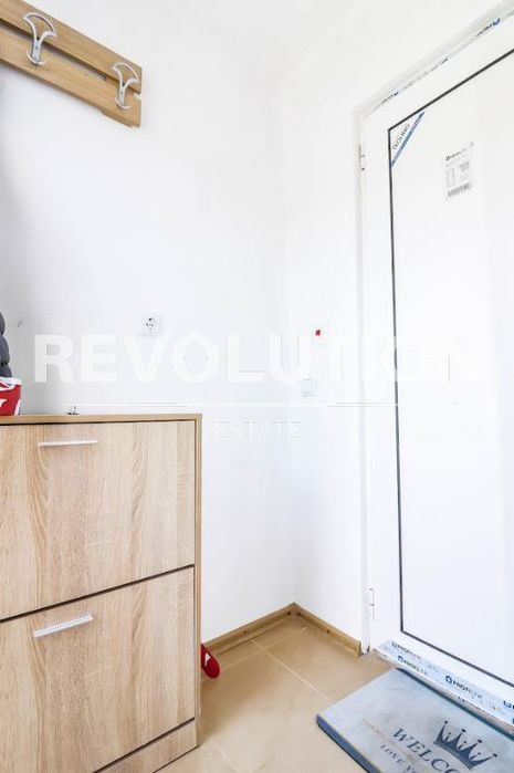 Дава се под наем Едностаен апартамент в Варна, Галата - 40 кв.м за 225 € - Снимка #5