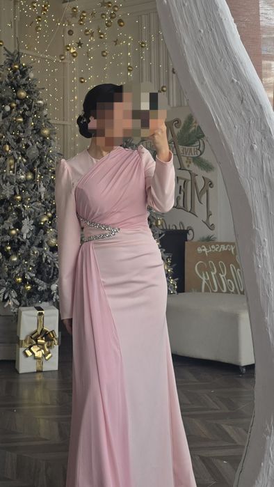 Продам платье размер М (46-48)