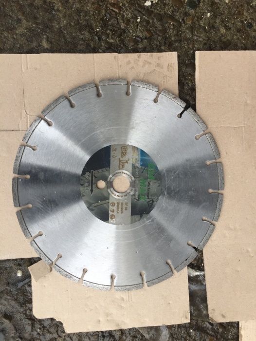 Panza Disc Tăiere Asfalt Dia-MAX 300x25,4 BF 68